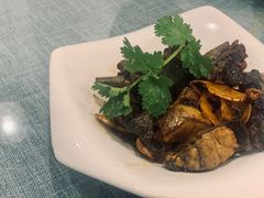茶油焖黑鸡/只-茶油香闽南菜·花园餐厅(前埔店)