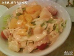 色拉-萨莉亚意式餐厅(特力时尚汇店)