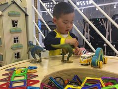 -FAIRYLAND龙族星球主题餐厅(凯丹广场店)