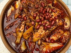 -土砂锅生态山庄·非遗砂锅雅鱼