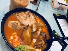 番茄浓汤鸡翅猪扒通粉-华嫂冰室(尖沙咀店)