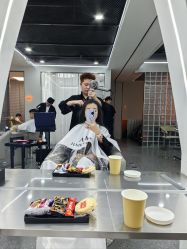 点击看大图 -艾美A·M Hair Salon