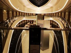 -上海滴水湖皇冠假日酒店