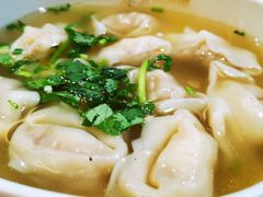 虾仁大馄饨-南城香(北京南站店)