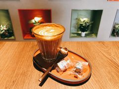 -潮一不贰·法式甜品·生日蛋糕·西式简餐(外滩店)