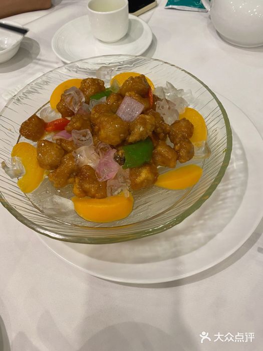 山泉公馆酒家(广州东站店)冰镇蜜桃猪颈肉图片