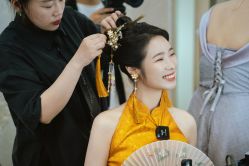 -艾米丽婚纱礼服