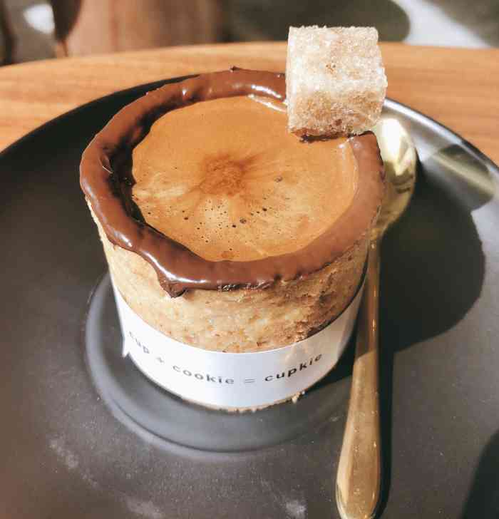 amino bakehouse(西丽店)-"挺好吃的一家面包店也挺网红,朋友去买了.