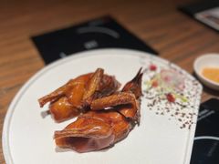特制脆皮乳鸽-珍宝轩海鲜火锅(碧湖大厦店)