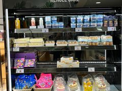 面包甜点陈列柜-仟吉KenGee(国贸360店)