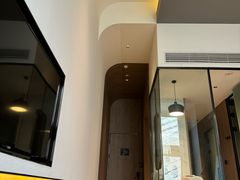 -上海虹桥中心爱琴海亚朵S酒店