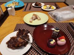 -华邑酒店·鲜艳全日自助餐厅