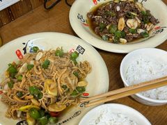 -何永光123鲜牛肉馆(1号店)