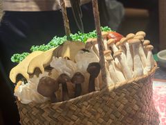 -三出山火锅(南京万象天地店)