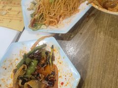 -吕记清真美食城(永兴服装街店)