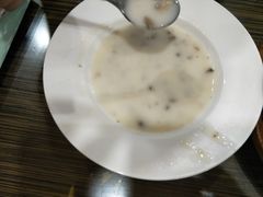 奶油蘑菇蛤蜊汤-豪客来牛排(新街口羊皮巷店)