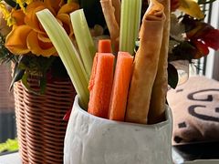 -穹六人间 people 6(岳阳路店)