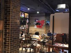 -何师烧烤·香辣蟹·川菜·30年老品牌(太古里旗舰店)