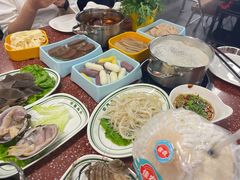 -四囍码头海鲜烧烤自助火锅(外滩南京东路悦荟广场店)