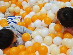 -孩子王童乐园(马群店)