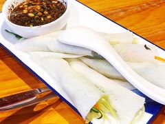 -野山舂·贵州现舂酸汤火锅(鸿通城店)