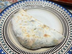 羊肉沙葱馅饼-格日勒阿妈蒙古厨房(新华广场店)