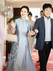 -禾米旗袍妈妈装礼服定制(嘉业国贸店)