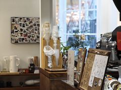 -Line 咖啡(石厦花园店)