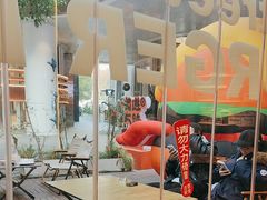 -黑胶星球(华发中城商都店)
