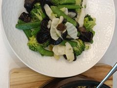 -品海楼·大连海胆锅贴馆(东港店)