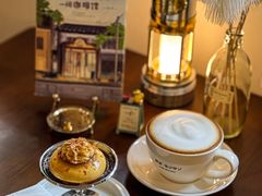 -Café Monson