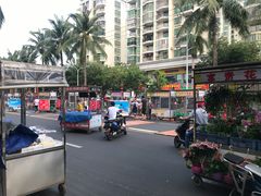 -海大南门夜市(海富街店)