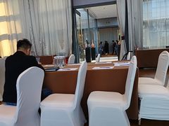 -上海松江假日酒店