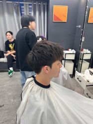 -藤野造型烫发染发