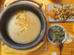 -勺子米线·云南传统小吃市集(四方街店)