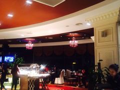 -荣誉国际酒店-云顶旋转餐厅