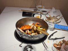 -七欣天香辣蟹火锅(闵行浦江欢乐颂店)