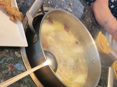 -一席地·本地鸡窝·杭帮鸡火锅(萧山银隆百货店)