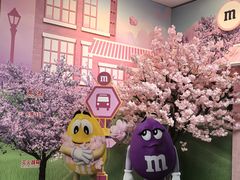 -m豆巧克力世界(上海世茂广场店)