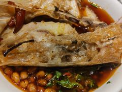 -忘情水鱼头·鲜鱼火锅(滨江中路店)