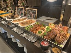 -广州万富希尔顿酒店·感趣自助餐厅·金秋蟹宴生蚝海鲜刺身