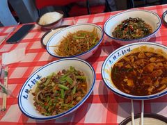 -笨豆腐居民楼菜馆•江西小炒(天津开发区店)