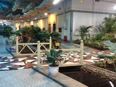 景观位-红栌温泉山庄生态美食餐厅