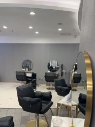点击看大图 -八佰伴8008星级形象店