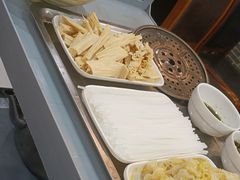 -70後铁锅炖(坡博总店)