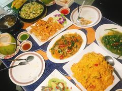 -光海鲜鱼翅餐厅(叻差拉披色路店)