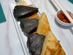 -悦得闲广式点心茶楼(蓝鲸世界店)