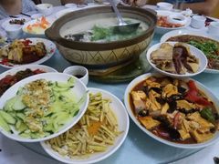 -天乐农家鱼头王(天目湖店)