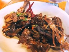 -八一路好吃街(雨田商务大厦店)