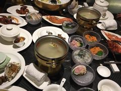 -半岛翡丽海鲜自助餐厅(观风亭店)